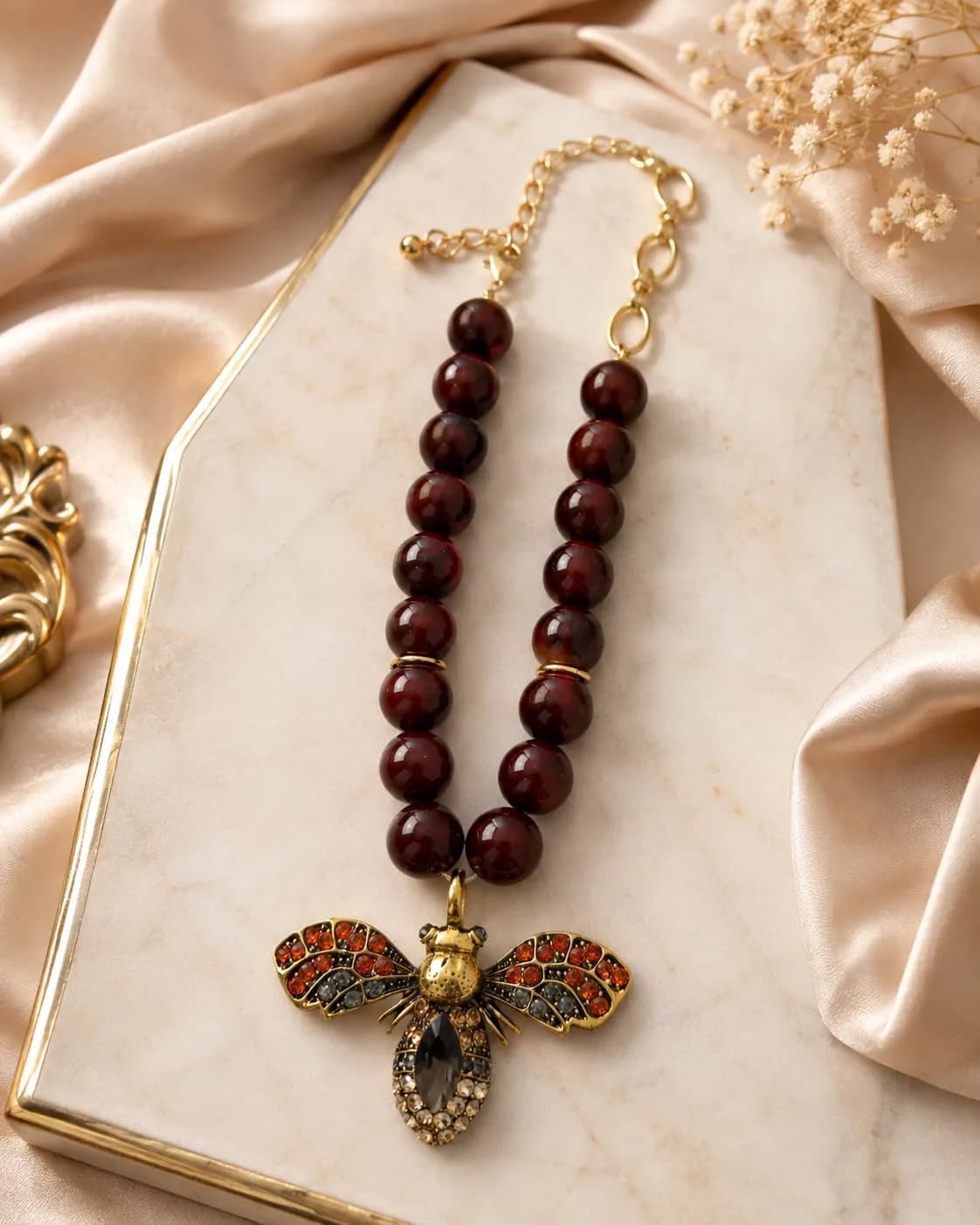 Collar maximalista